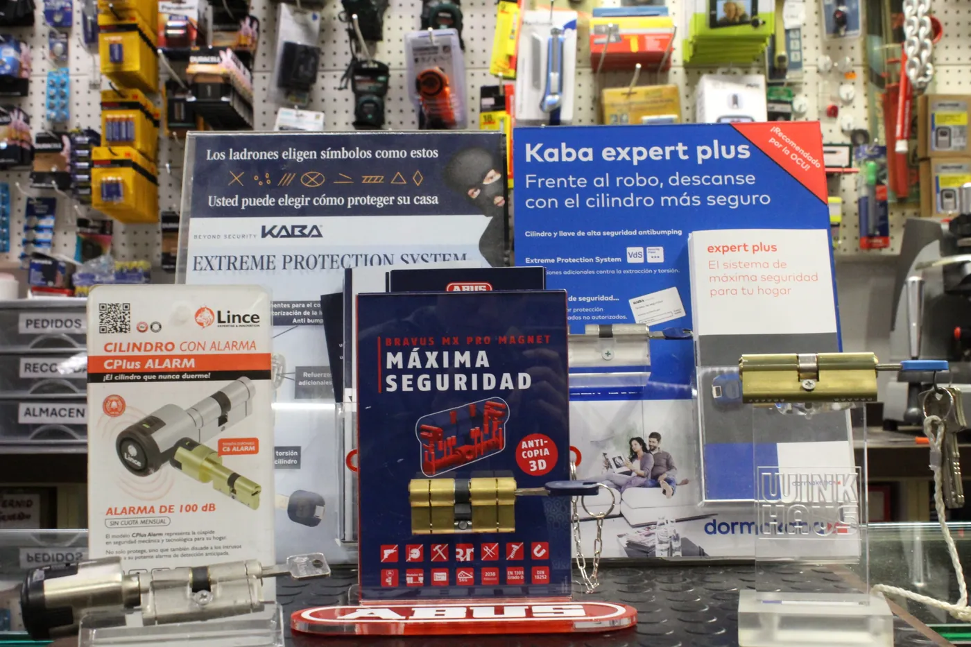 Cilindros de alta seguridad Kaba expert plus, Abus Bravus, Lince y Winkhaus en el mostrador